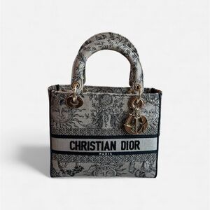 Dior Lady D-Lite Medium Bag